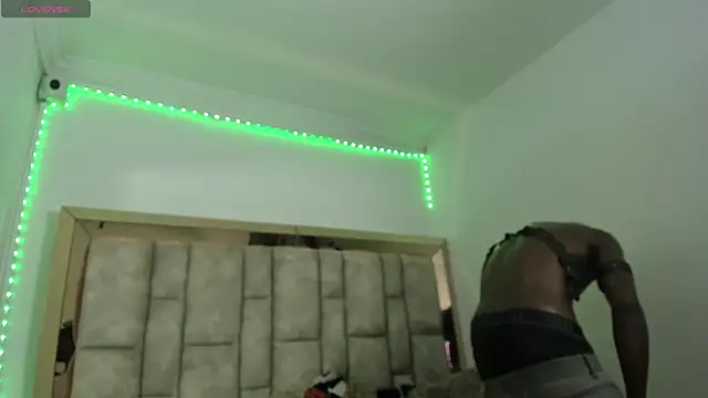 Titan_Moreno_ webcam