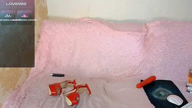 _Bella_Hix_ webcam