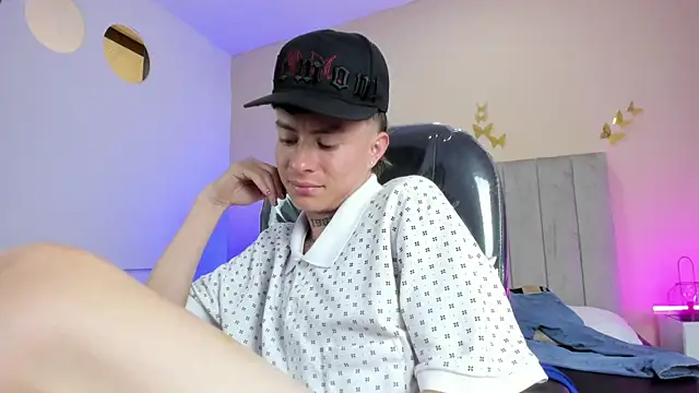 Nascary_Fox webcam