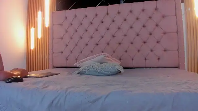 AinaPink webcam