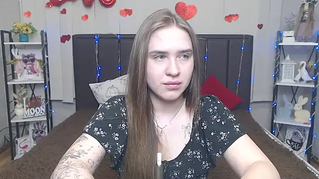 LauraHlot webcam