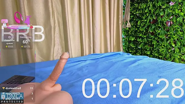 nena_cupcake_ webcam