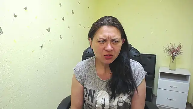 MorticiaAngel webcam