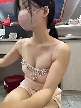 gougou13 webcam