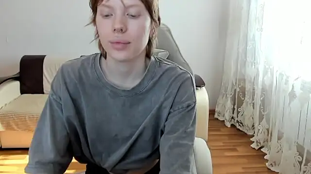 StellaDavis webcam