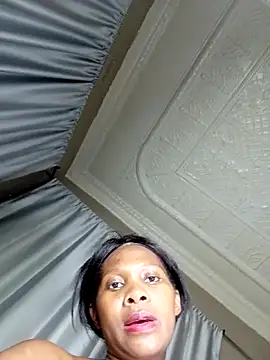 PussyFarrie webcam