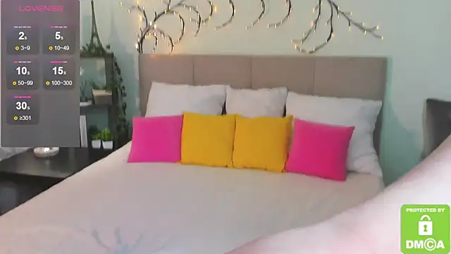Emma_peach webcam