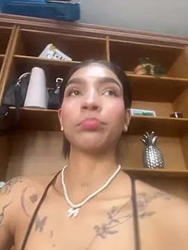 LauraAristizabal webcam