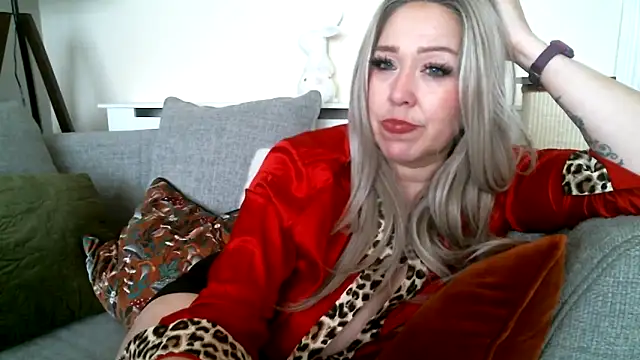 MissHoneyPenny
