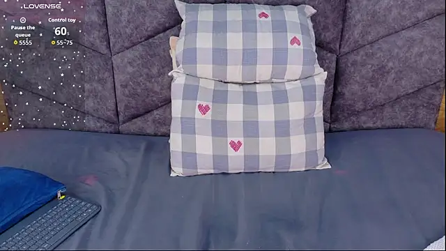 AnnieRouse__ webcam