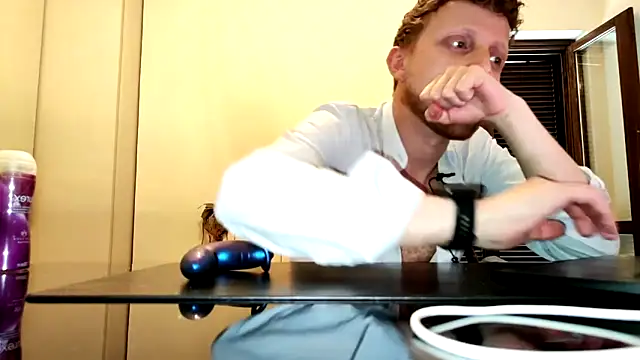 Red_dragon94 webcam
