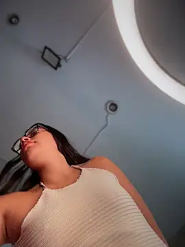 sara_calderon webcam