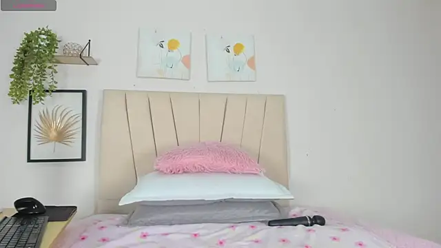Sophia_Ebony webcam