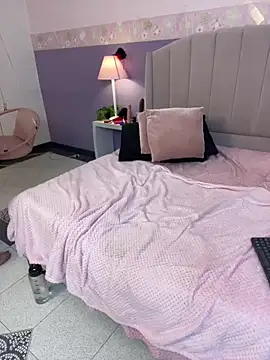 Lolagolden1 webcam