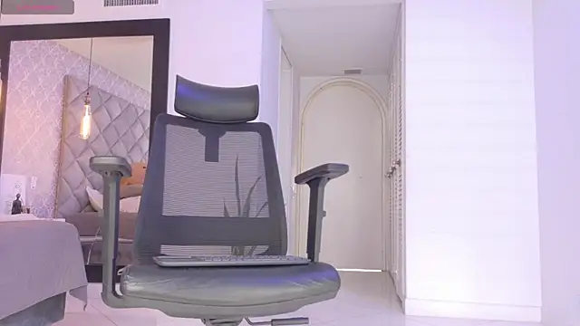 Sasha_Sin webcam