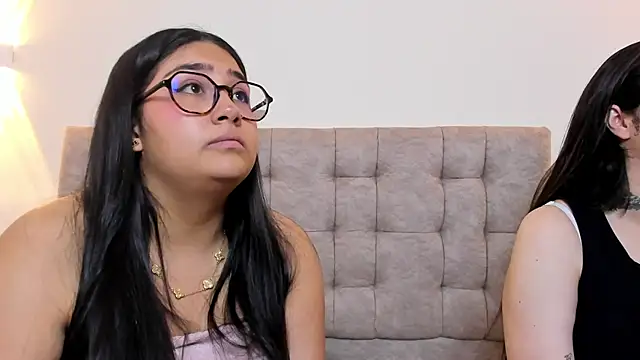 Elisa_n_Emma webcam