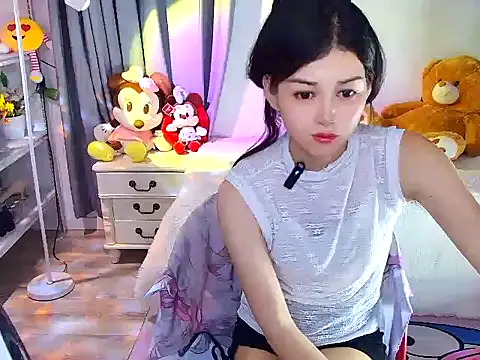 QinQin-888 webcam