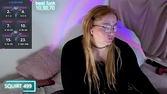 MilanaSkyingg webcam
