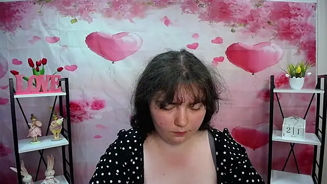 NeonilaLisova webcam