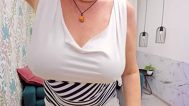 LindaPassionate webcam