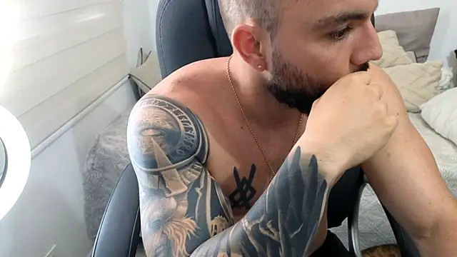 Isaac_Carter webcam