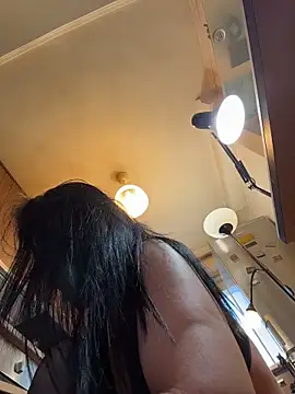 Hotmomcheckk_ webcam
