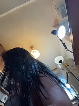 Hotmomcheckk_