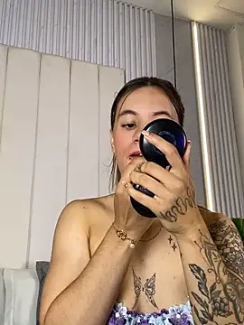 juliacolemann - JuliaColemann's free webcam - UK Sex Cams