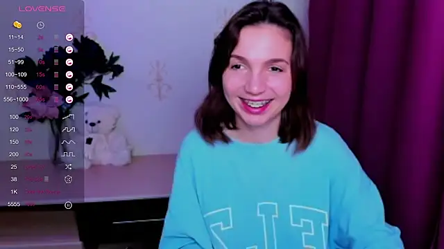 KindHazelHere_ webcam