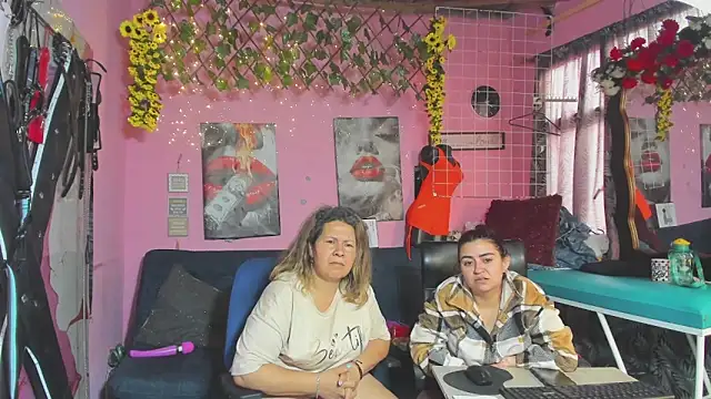 lesbiancuple webcam