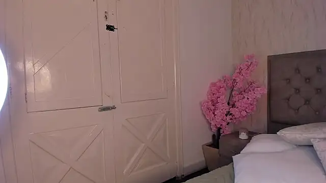 sexy web cam Sienna Brunette