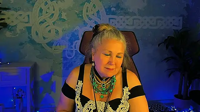 LilaMaharani webcam