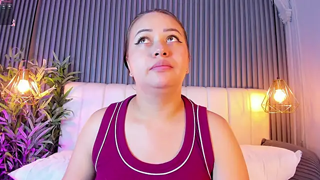 AnaisClark webcam