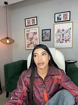 tiffany_low (F young) - flash pussy in doggy style