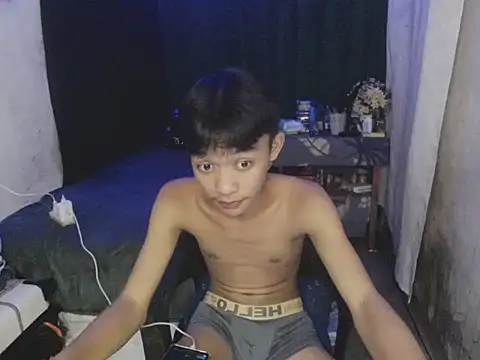 Innocentfucker webcam