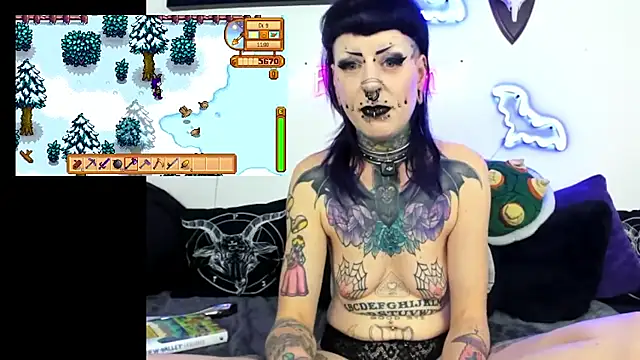 Purple_Coffin666 webcam
