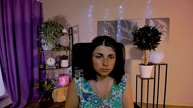 MartaEdams webcam