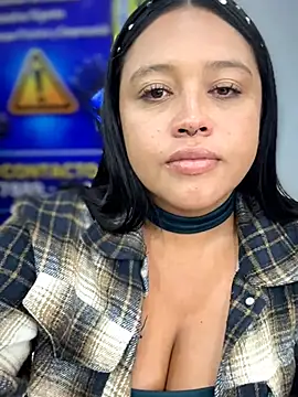 _Mia-Safety_Inspector webcam