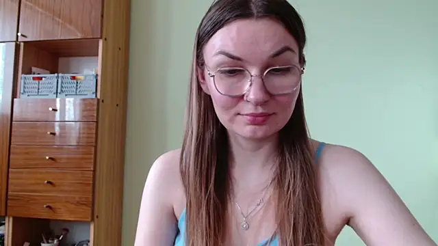 LooveELLYx webcam