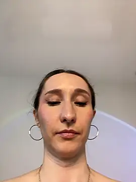 cutte_dora webcam