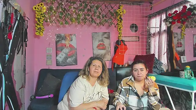 lesbiancuple webcam