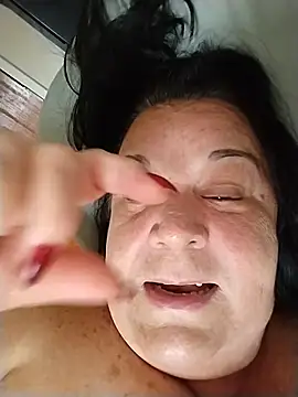 Yaya_Mineira webcam