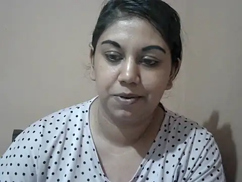 bellachow10 webcam