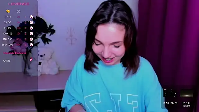 KindHazelHere_ webcam