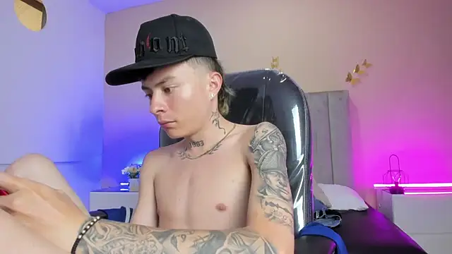 Nascary_Fox webcam