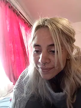 sofigirlgold webcam