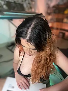 NikkiNix webcam