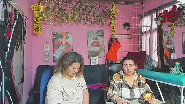 lesbiancuple webcam
