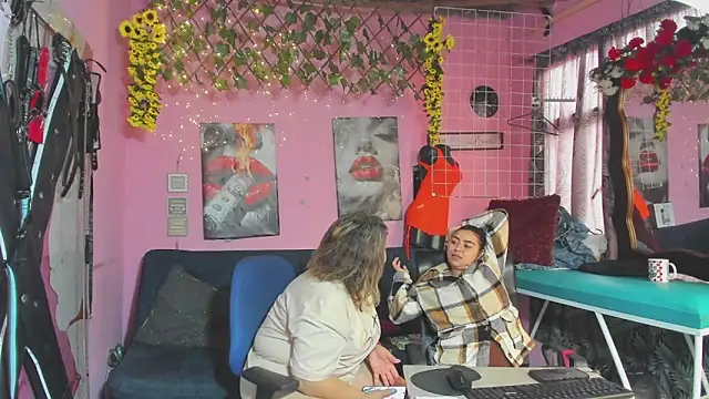 lesbiancuple webcam