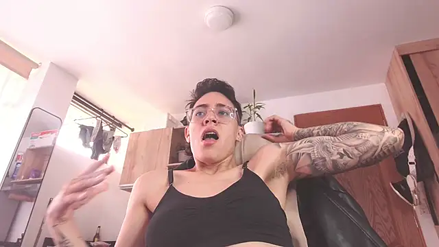 Cutie_Shy_ webcam